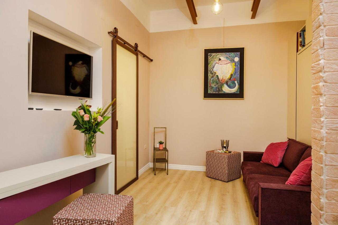 Vicky'S Luxury Guesthouse Наполи Екстериор снимка