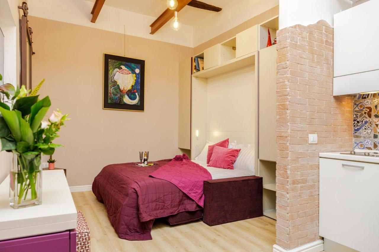 Vicky'S Luxury Guesthouse Наполи Екстериор снимка